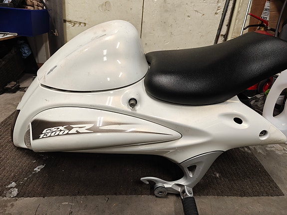 Suzuki Hayabusa Gen2 peräpaketti