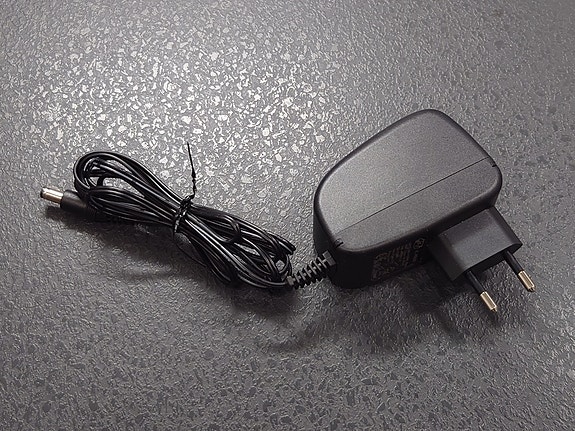 Muuntaja 12V/18W