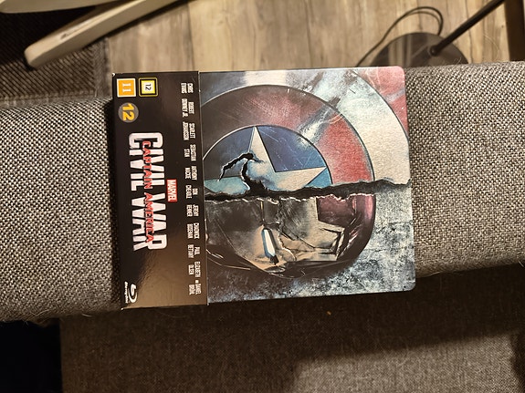 Captain America Civil War steelbook blu-ray