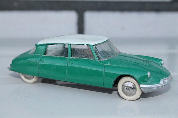 1964 Citroen DS 19 Dinky 1:43 metalli 1/43 auto pienoismalli 1:43 hyvä kunto