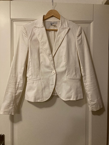 Valkoinen bleiseri, koko M (Zara)