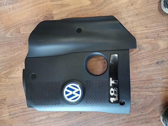 VW 1.8t moottorin suojamuovi