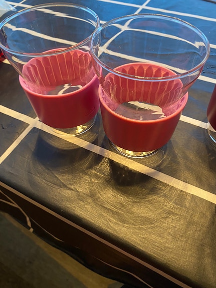 2 x vaaleanpunainen Iittala HotCool lasi