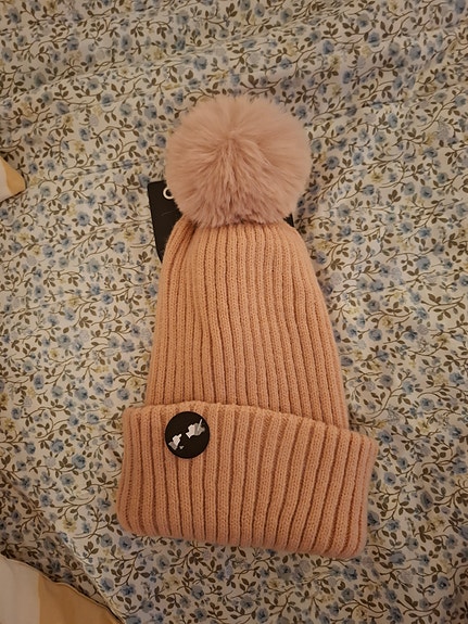 Vaaleanpunainen Pipo tupsulla / tuubihuivi