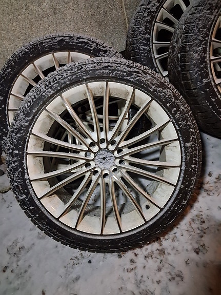 Vanteet ja kitkarenkaat vw t5