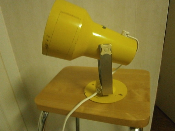Aris 310 seinävalaisin