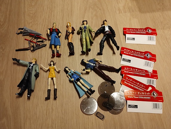 Final Fantasy VIII -figuureja