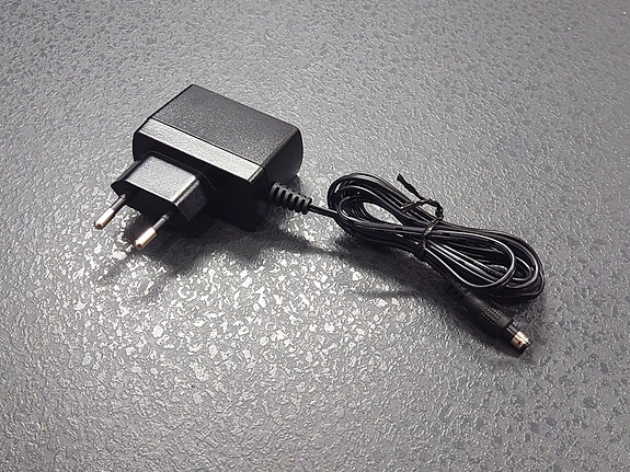 Muuntaja 12V/6W