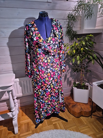 Kietaisumekko