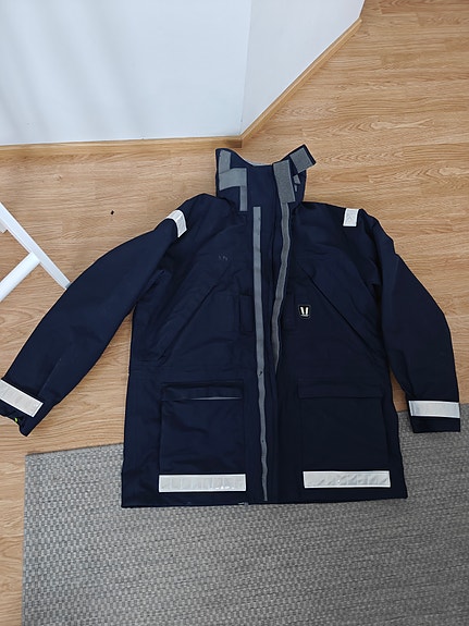 Product image 16 of 26