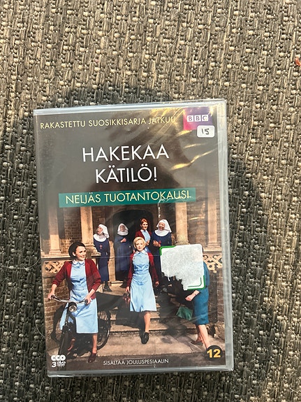 DVD: Hakekaa kätilö - kausi 4