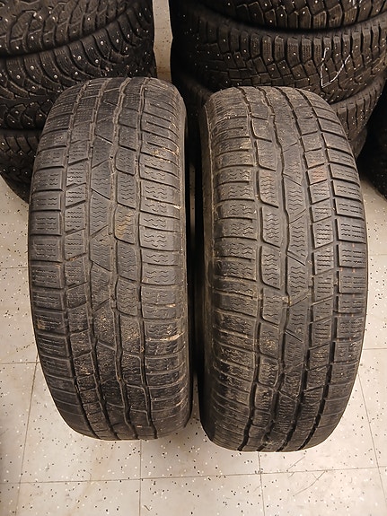 225/60R18 Continental kitkarenkaat 2 kpl