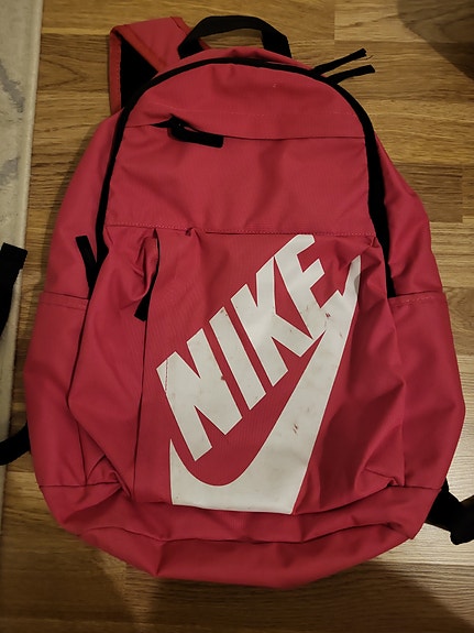 Pinkki Nike selkäreppu