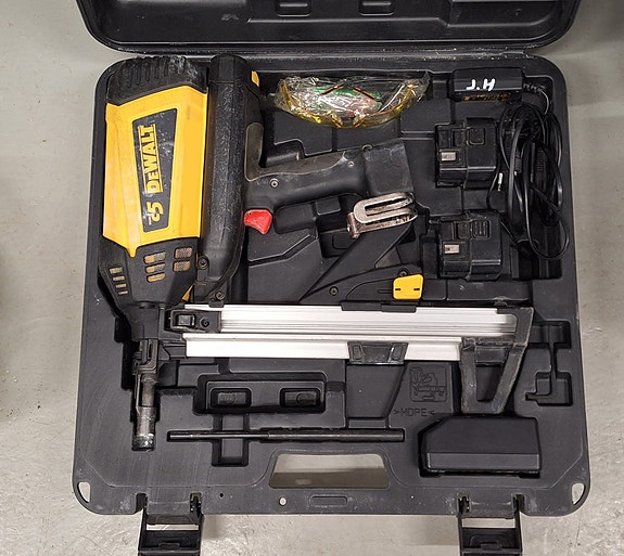 Dewalt naulain