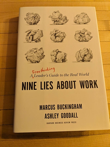 Nine lies about work (Buckingham ja Goodall), kovakantinen, uusi