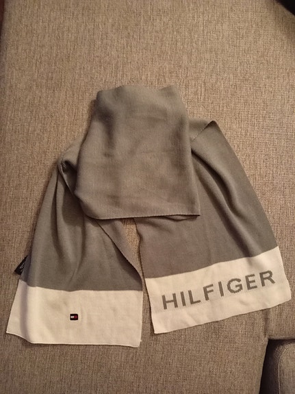 Kaulahuivi Tommy Hilfiger (Uusi)