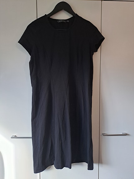 Nosh musta trikoomekko S, 34/36