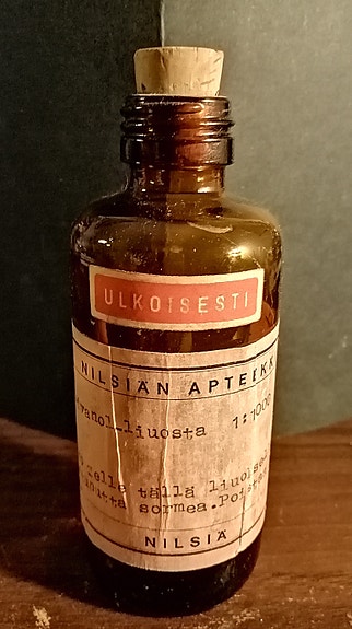 Vanha apteekin pullo