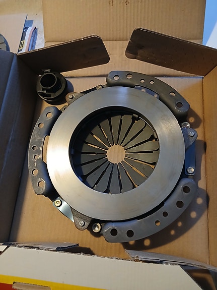 Volvo 440-480 kytkinpaketti 620078000
