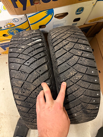 2 kpl talvirenkaita, Good Year M+S 175/70R14 88T