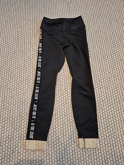 Nike trikoot 146cm