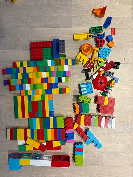 LEGO DUPLO iso rakennuspalikkasetti – paljon osia