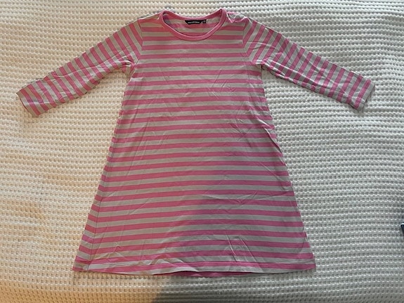 Marimekko yöpaita 104-110 cm