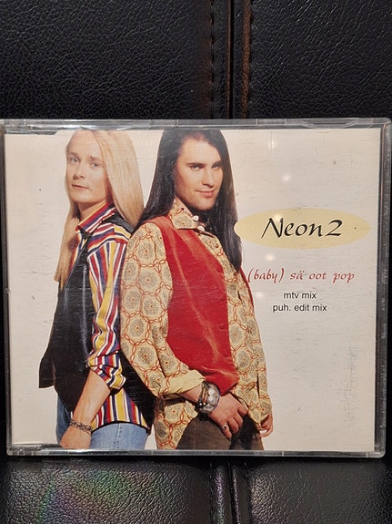 Myydään Neon 2 (Baby) Sä oot pop cd single
