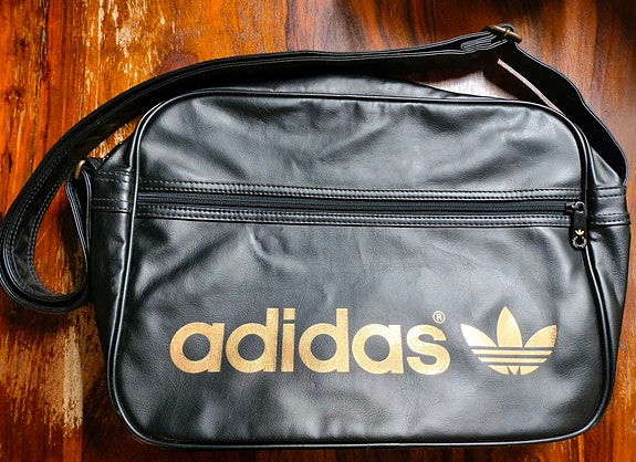 Adidas Originals laukku