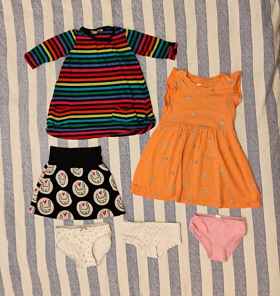 Tytön 92 cm mekko/hamepaketti