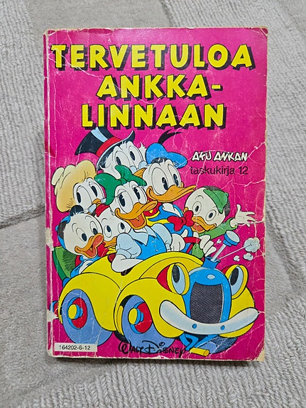 Aku Ankan taskukirja 12 / 3.painos 1986