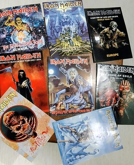 Iron Maiden kiertue kirjat