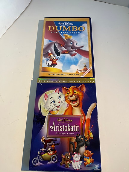 Walt Disney Aristokatit ja Dumbo 2 ajatonta klassikkoa. Voidaan post