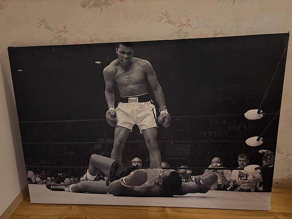 Muhammad Ali taulu mustavalkoinen