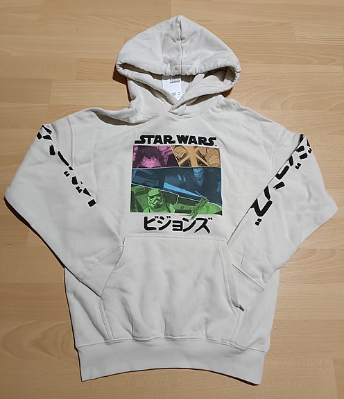 Uusi Star Wars huppari 134/140