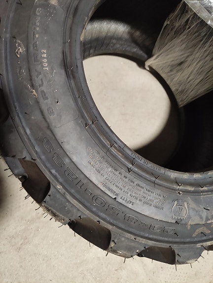 23x8.5-12 renkaat