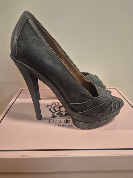 Friis&Co upeat Peep toe korkokengät