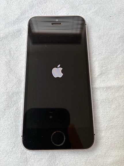 iPhone SE, gen 1, 32GB