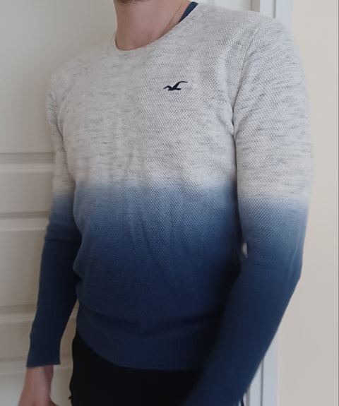 Hollister neule