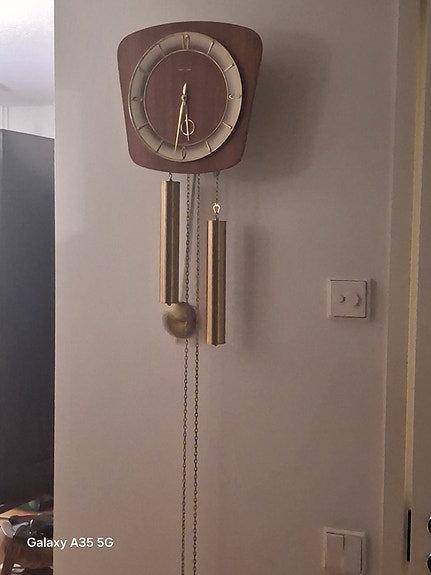 Kieninger seinäkello
