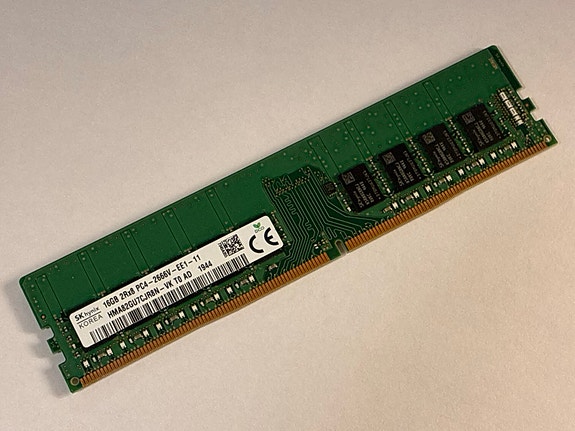 Hynix HMA82GU7CJR8N-VK ECC RAM-muisti 16GB PC4-2666V