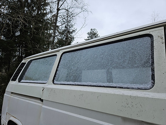 Vw Caravelle T3 takatilan sivulasit