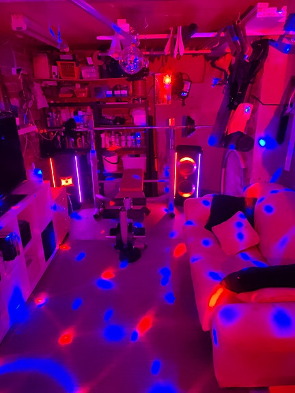 Vuokrataan JBL 710 Partyboxit 2kpl ja langattomat JBL mikrofonit 2kpl