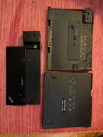 Lenovo thinkpad telakka asemia
