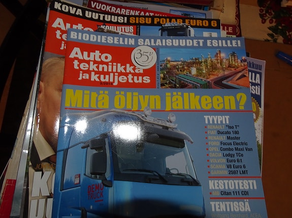 Auto  tekniikka  ja  kuljetus 03  / 14