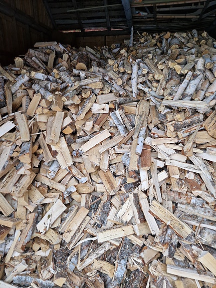 Kuivaa koivuklapia