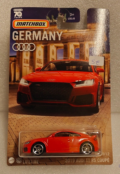 Pienoismalli Audi TT RS 2019 1/64
