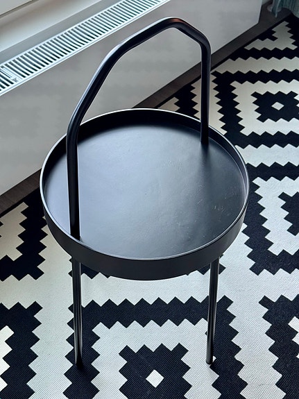 IKEA BURVIK Apupöytä
