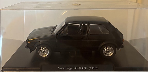 1/24 Volkswagen Golf GTI 1978 - Pienoismalli