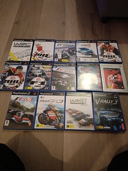 PS2 pelejä